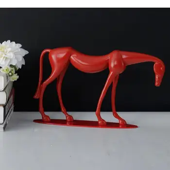 Абстрактная лошадь Металлическая статуя Ремесла Украшение стола Украшения Креативная скульптура лошади Комната Эстетика Мебель Современный декор