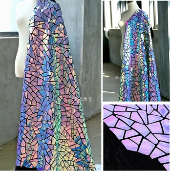 DesignerЛазерная вышивка Геометрическая многоугольная иллюзия Сращивание пайеток Бархатный материал Лазерное ослепление Одежда Netflix Фоны